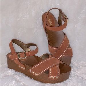 ✨HP✨ Sam Edelman Platform Sandals